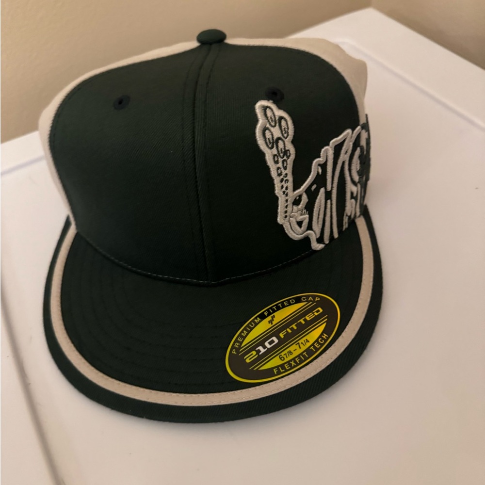 PHISH HAT 6 7/8 to 7 1/4 - Green and White Cap fitted